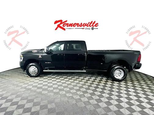 2025 RAM 3500 Laramie Crew Cab 4x4 8' Box