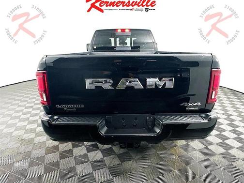 2025 RAM 3500 Laramie Crew Cab 4x4 8' Box