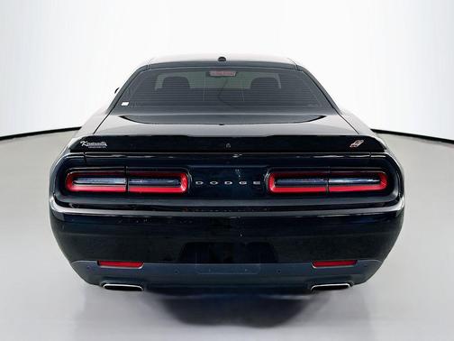 Pitch Black Clearcoat 2023 Dodge Challenger GT