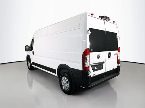 Bright White Clearcoat 2026 RAM ProMaster 3500 High Roof