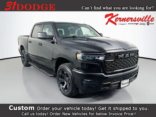 Diamond Black Crystal Pearlcoat 2026 RAM 1500 Express