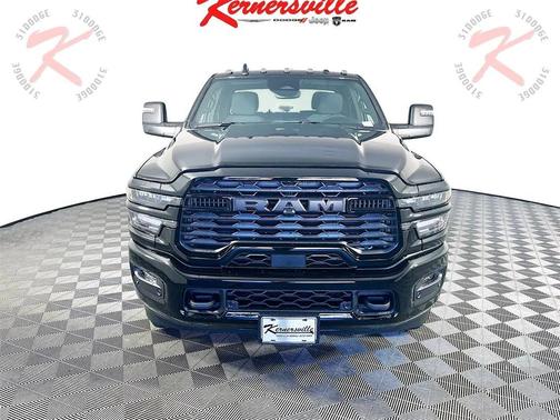 2025 RAM 2500 Big Horn Crew Cab 4x4 8' Box