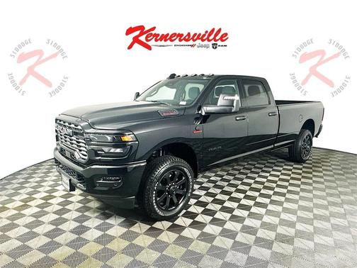 2025 RAM 2500 Big Horn Crew Cab 4x4 8' Box