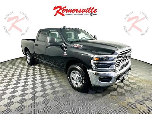 2025 RAM 2500 Tradesman Crew Cab 4x2 6'4' Box