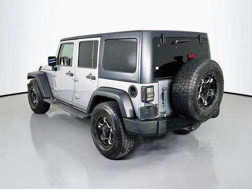 Billet Silver Metallic Clearcoat 2017 Jeep Wrangler Unlimited Willy Wheeler 4x4