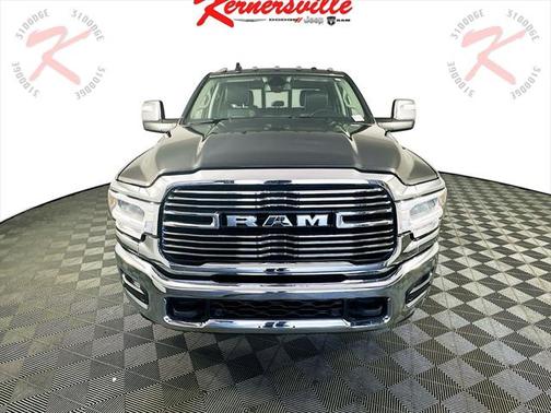 2024 RAM 3500 Laramie Crew Cab 4x4 8' Box