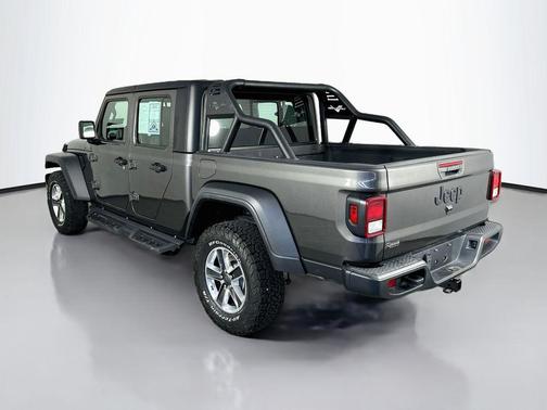 Granite Crystal Metallic Clearcoat 2024 Jeep Gladiator Sport