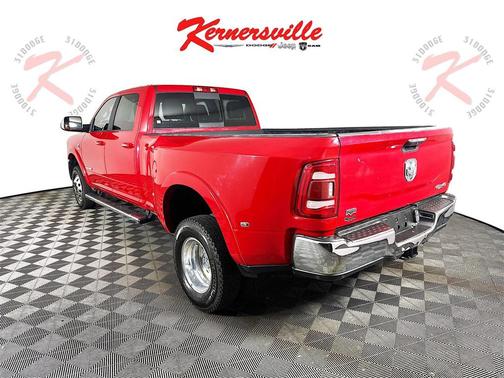 2022 RAM 3500 Laramie Crew Cab 4x4 8' Box