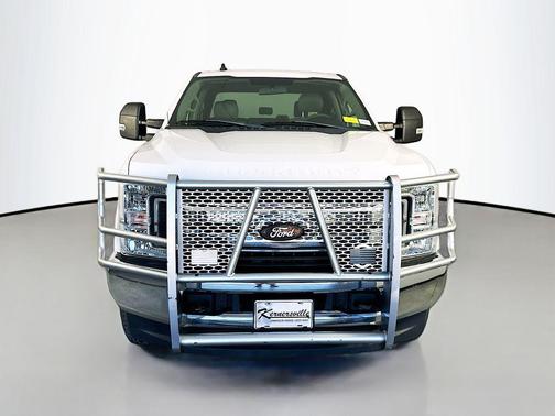 OXFORD WHITE 2019 Ford F-250 XLT