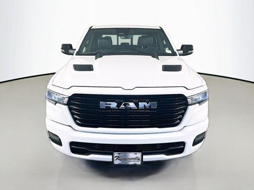Bright White Clearcoat 2026 RAM 1500 Laramie