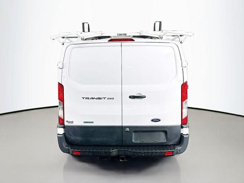 OXFORD WHITE 2021 Ford Transit-250 Base