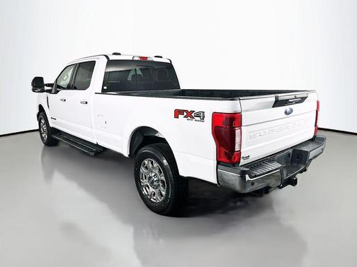 OXFORD WHITE 2022 Ford F-250 Lariat