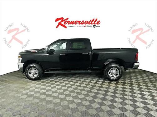 2025 RAM 2500 Tradesman Crew Cab 4x4 6'4' Box