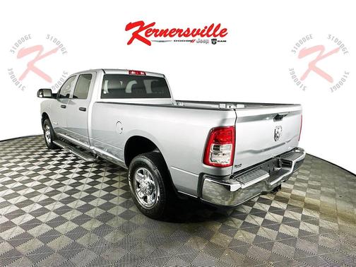 2022 RAM 2500 Tradesman Crew Cab 4x2 8' Box