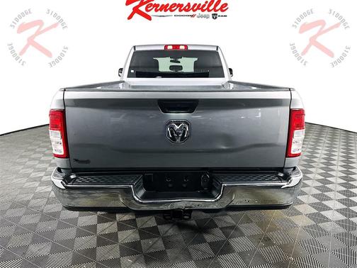2022 RAM 2500 Tradesman Crew Cab 4x2 8' Box