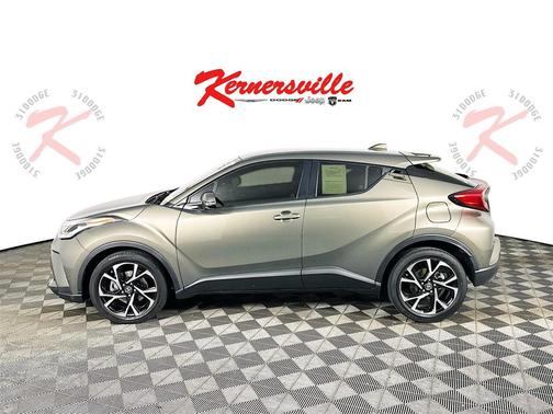 2021 Toyota C-HR XLE