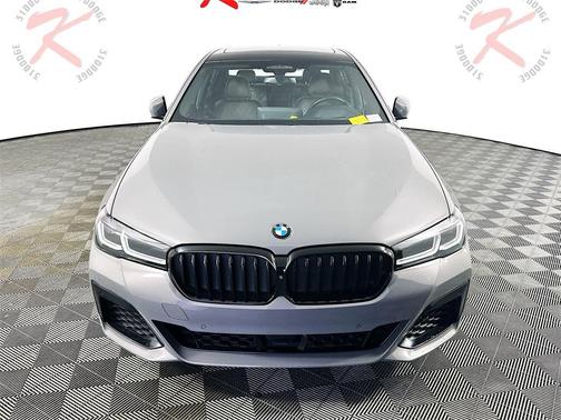 2021 BMW 530 530i