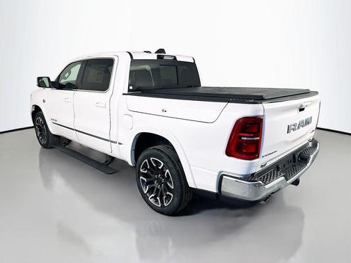Ivory White Tri-Coat Pearlcoat 2026 RAM 1500 Limited