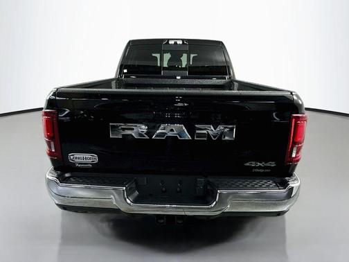 Diamond Black Crystal Pearlcoat 2027 RAM 3500 Longhorn