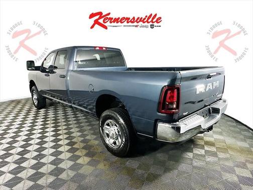 2025 RAM 2500 Tradesman Crew Cab 4x4 8' Box