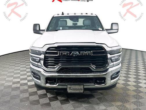 2025 RAM 2500 Tradesman Crew Cab 4x2 6'4' Box