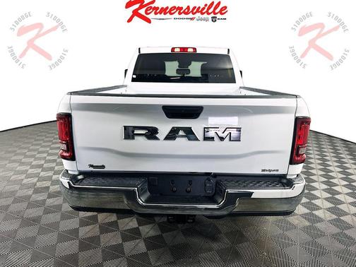 2025 RAM 2500 Tradesman Crew Cab 4x2 6'4' Box