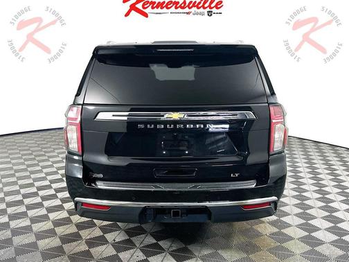 2023 Chevrolet Suburban LT