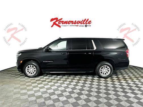 2023 Chevrolet Suburban LT