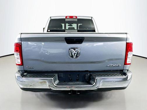 Billet Silver Metallic Clearcoat 2024 RAM 2500 Tradesman Crew Cab 4x4 6'4' Box