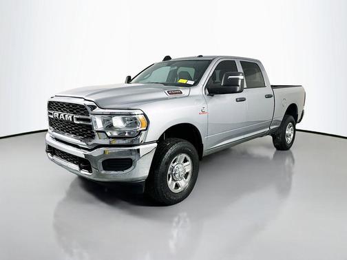 Billet Silver Metallic Clearcoat 2024 RAM 2500 Tradesman Crew Cab 4x4 6'4' Box