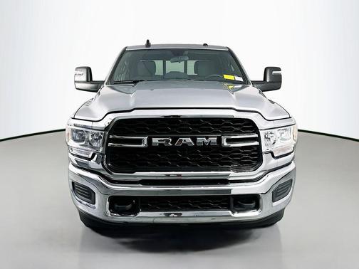 Billet Silver Metallic Clearcoat 2024 RAM 2500 Tradesman Crew Cab 4x4 6'4' Box