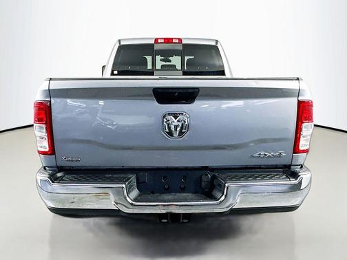 Billet Silver Metallic Clearcoat 2024 RAM 2500 Tradesman Crew Cab 4x4 6'4' Box