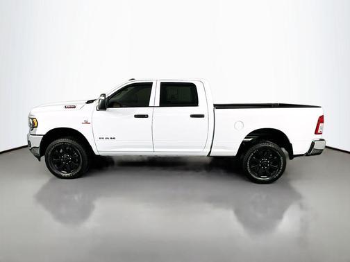 Bright White Clearcoat 2024 RAM 2500 Tradesman Crew Cab 4x4 6'4' Box