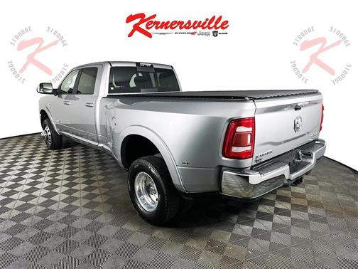 2019 RAM 3500 Laramie Crew Cab 4x4 8' Box