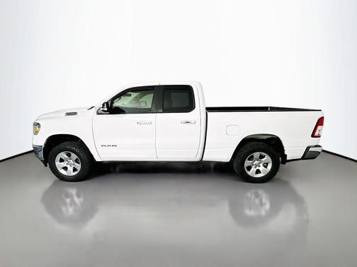 Bright White Clearcoat 2019 RAM 1500 Big Horn