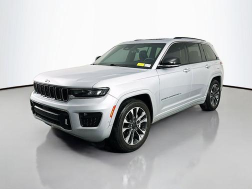Silver Zynith 2022 Jeep Grand Cherokee Overland