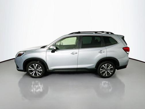 Ice Silver Metallic 2022 Subaru Forester Limited