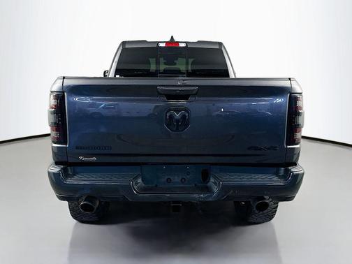 Granite Crystal Metallic Clearcoat 2022 RAM 1500 Big Horn/Lone Star