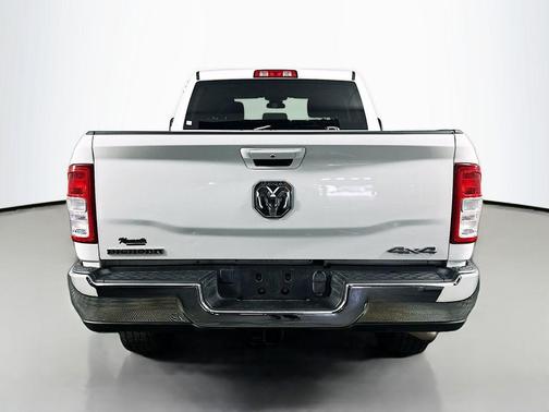 2020 RAM 2500 Big Horn Crew Cab 4X4 6'4' Box