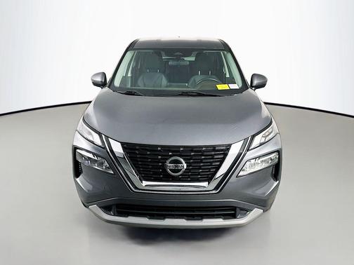 Gun Metallic 2021 Nissan Rogue SV
