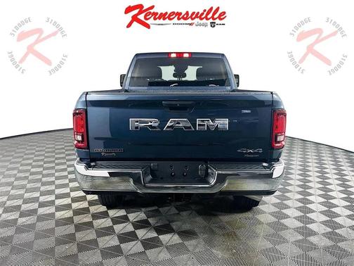2025 RAM 2500 Big Horn Crew Cab 4x4 6'4' Box