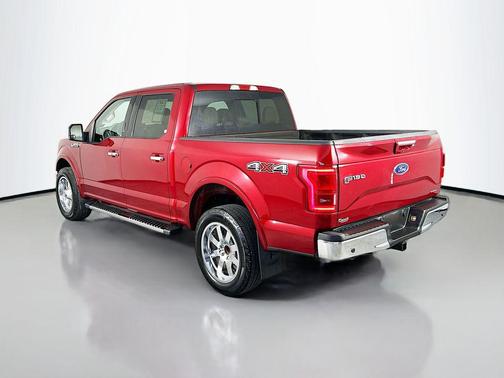RUBY RED METALLIC TINTED CC 2015 Ford F-150 Lariat