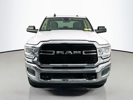 Bright White Clearcoat 2020 RAM 2500 Big Horn Crew Cab 4x4 6'4' Box