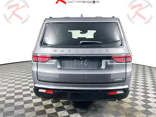 2022 Jeep Wagoneer Series III 4x2