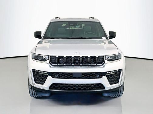 Silver Zynith 2026 Jeep Grand Cherokee L Limited