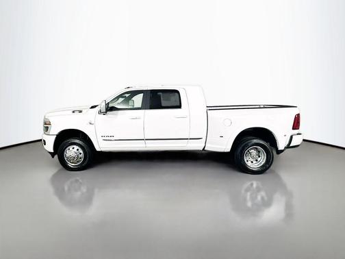 Bright White Clearcoat 2026 RAM 3500 Limited