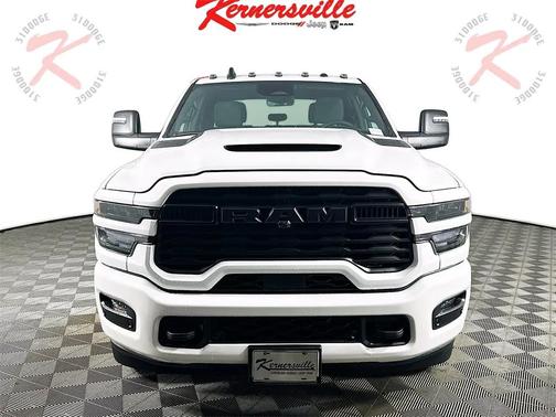 2026 RAM 2500 Black Express Crew Cab 4x2 8' Box
