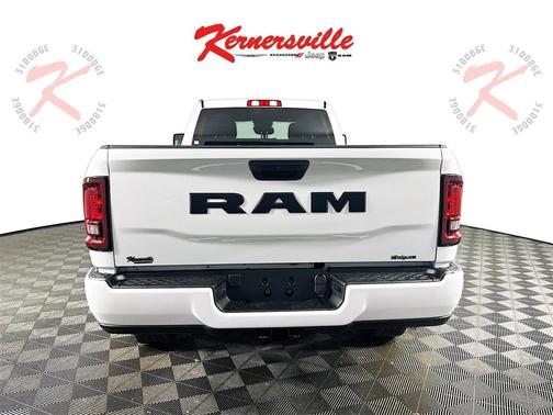 2026 RAM 2500 Black Express Crew Cab 4x2 8' Box
