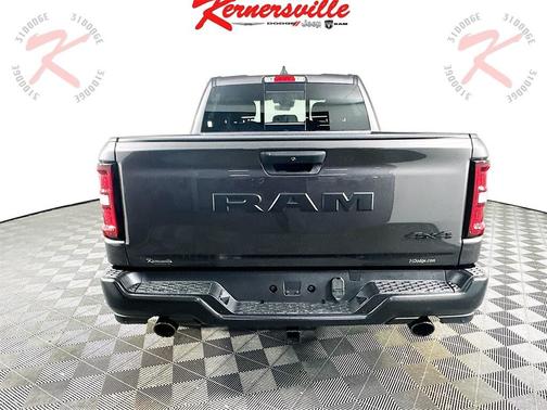 2026 RAM 1500 Warlock Crew Cab 4x4 5'7' Box