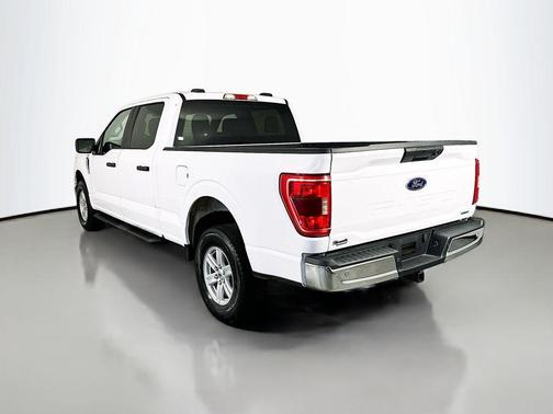 OXFORD WHITE 2022 Ford F-150 XLT